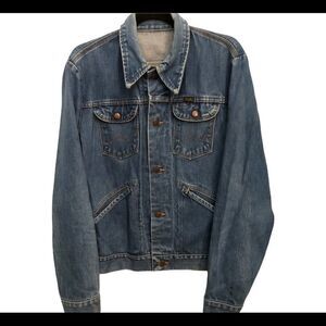 Womens 70’s vintage Wrangler trucker jacket with no lining